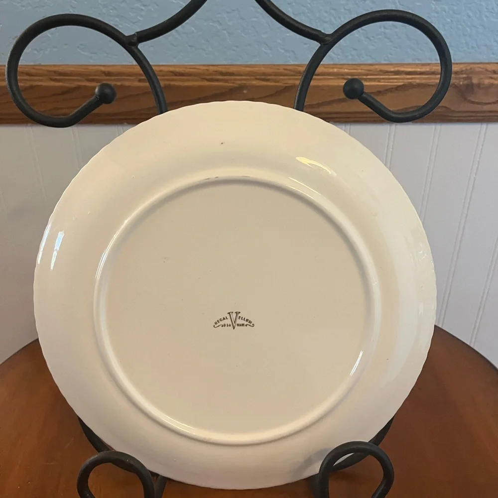 Elegant Cream and‎ Pink Floral Dinnerware